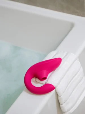 Womanizer Blend - Vibrant Pink